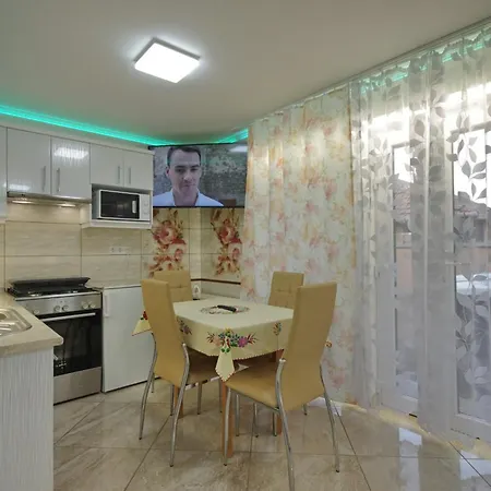 Amalia Apartman Gyula Exterior photo