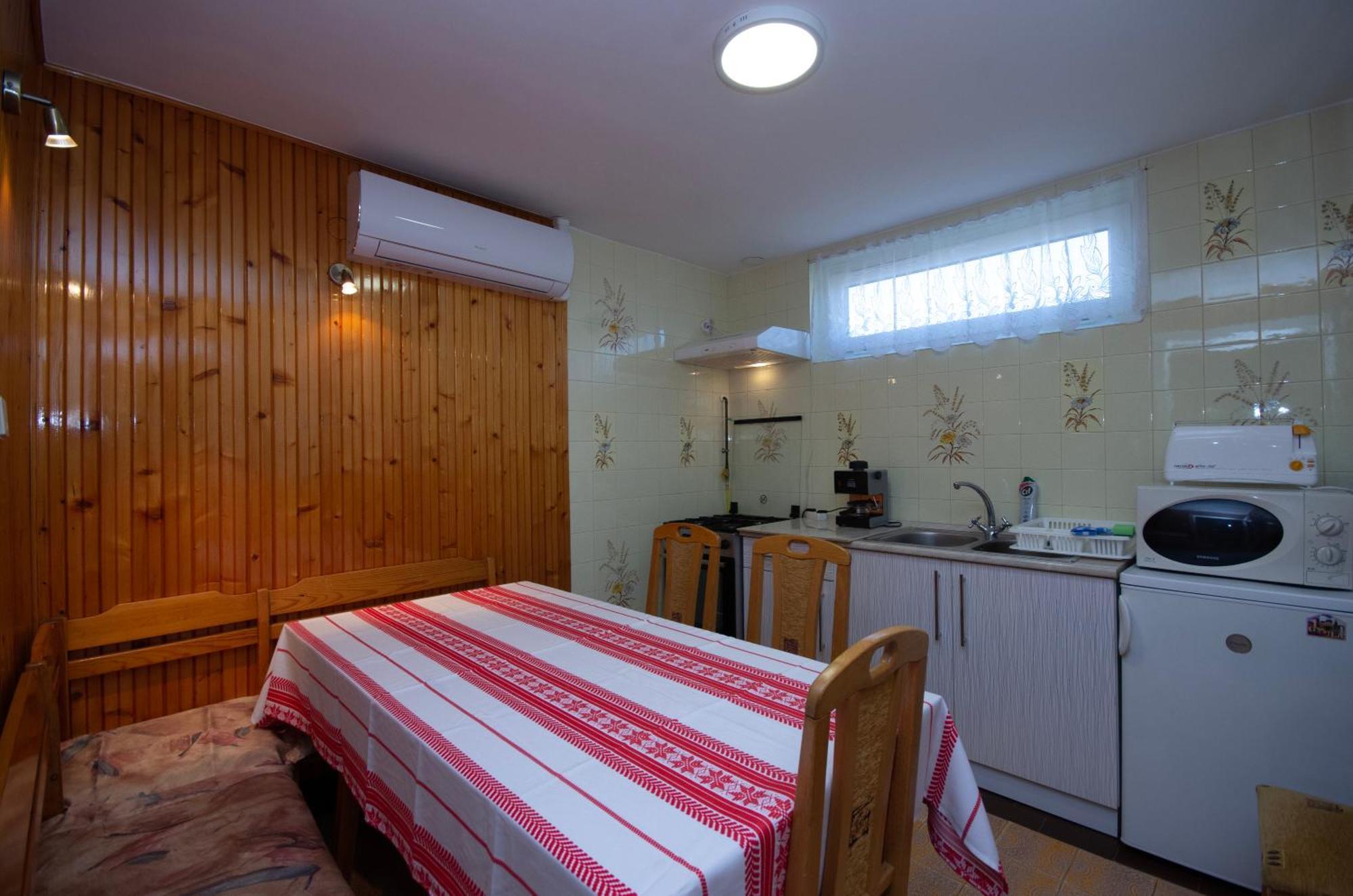 Apartment Amalia *